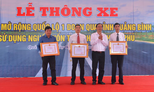 http://quangbinh.gov.vn/3cms/upload/qbportal/Image/TintucSuKien/2015/10/Thong-xe-4.jpg