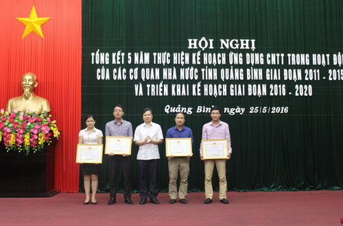 https://www.quangbinh.gov.vn/3cms/upload/qbportal/Image/TintucSuKien/2016/05/CNTT3.jpg
